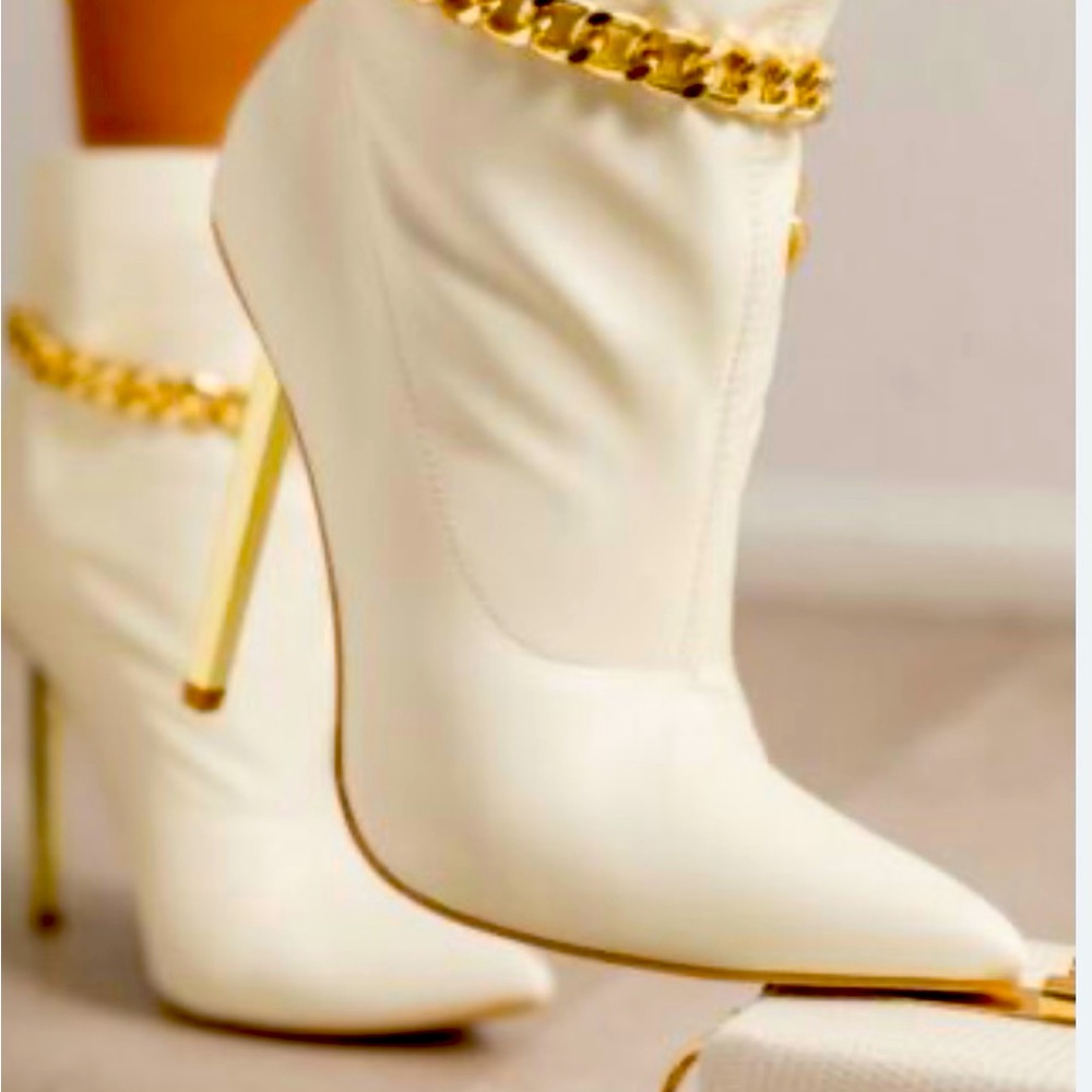 Ankle boots